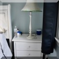 F42. White nightstand. 